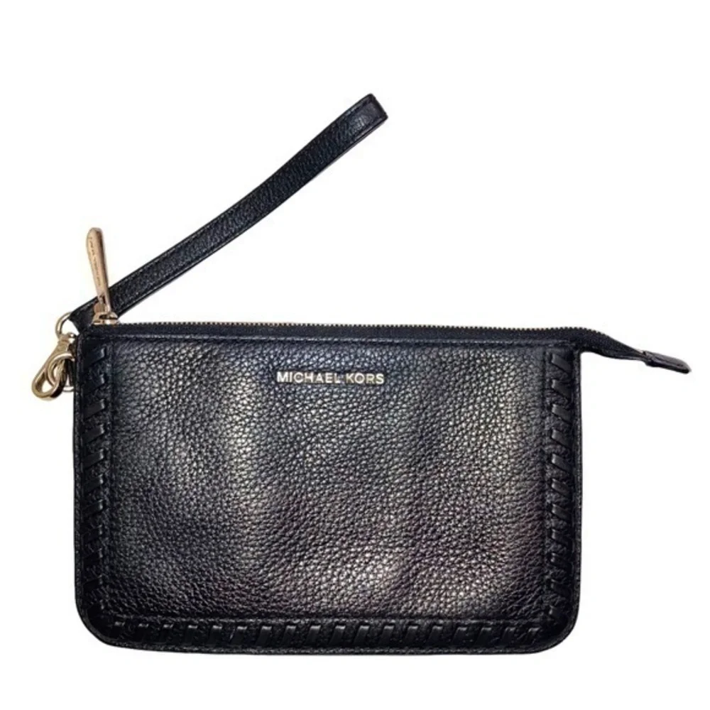 Michael kors black pebbled leather double compartment wristlet bag